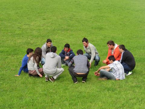 Área verde, sem actual uso social; grupo de alunos a envolver; discussão de ideias
