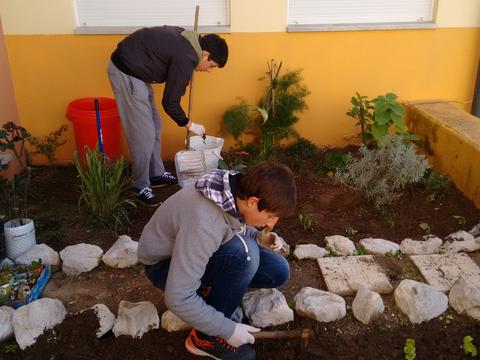 Trabalho na horta.