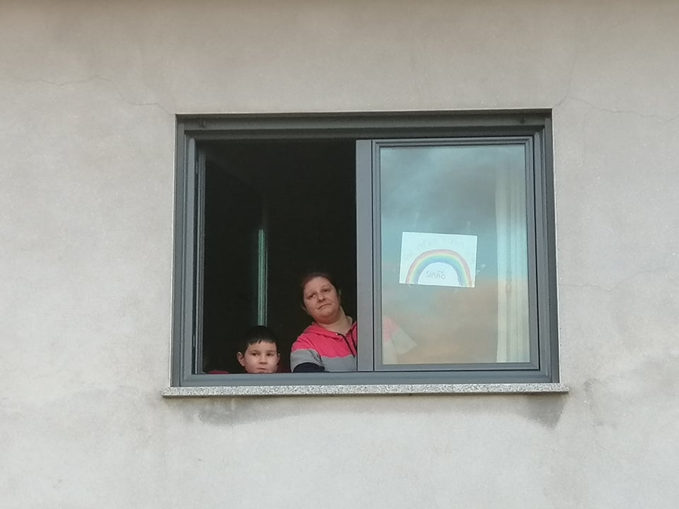 Em casa - uma imagem vale mais que mil palavras.