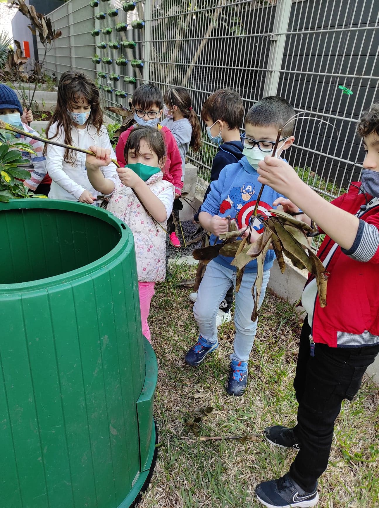 Limpeza da horta e respetiva compostagem