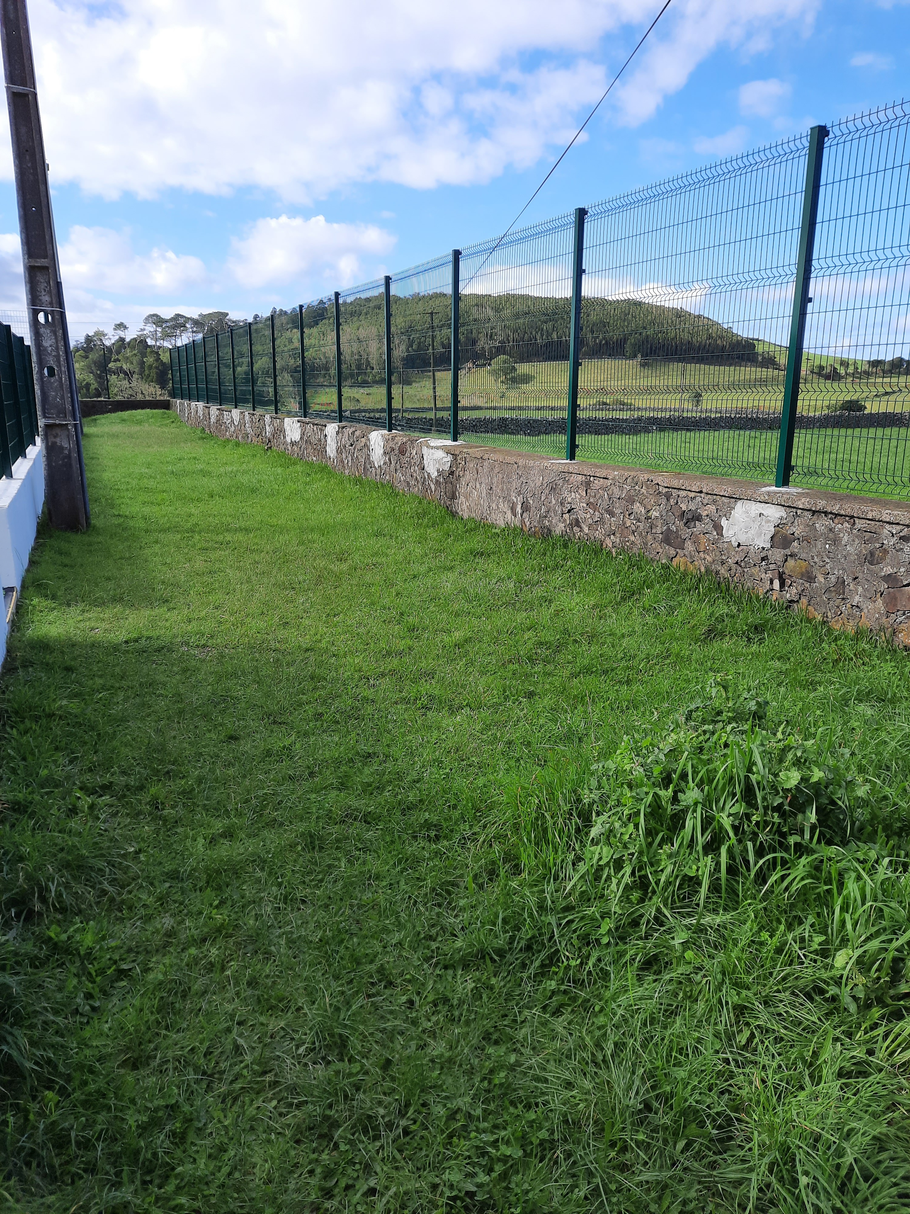 localização da horta, junto ao campo de futebol, vista de baixo