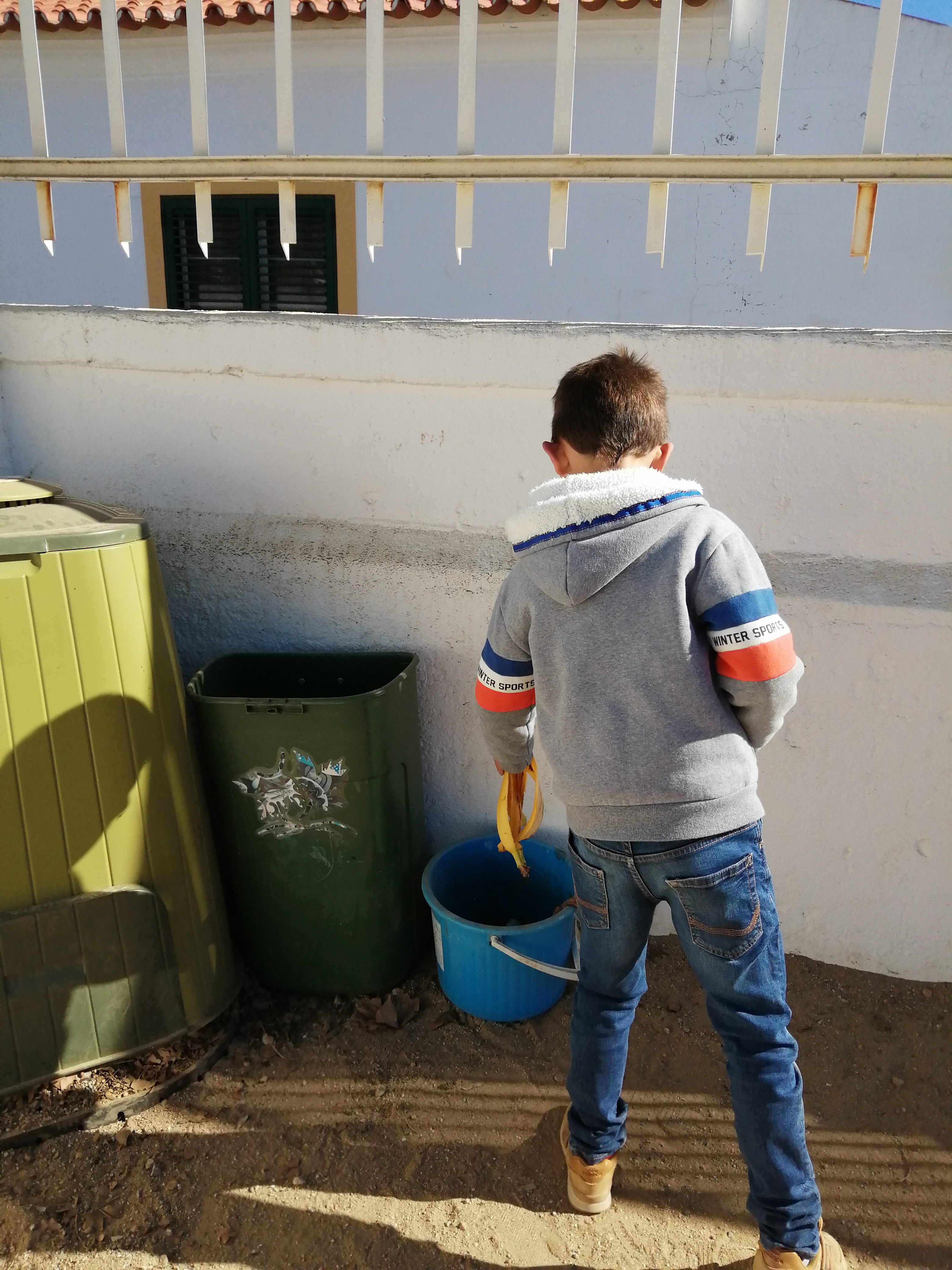Separação de resíduos  para compostagem.