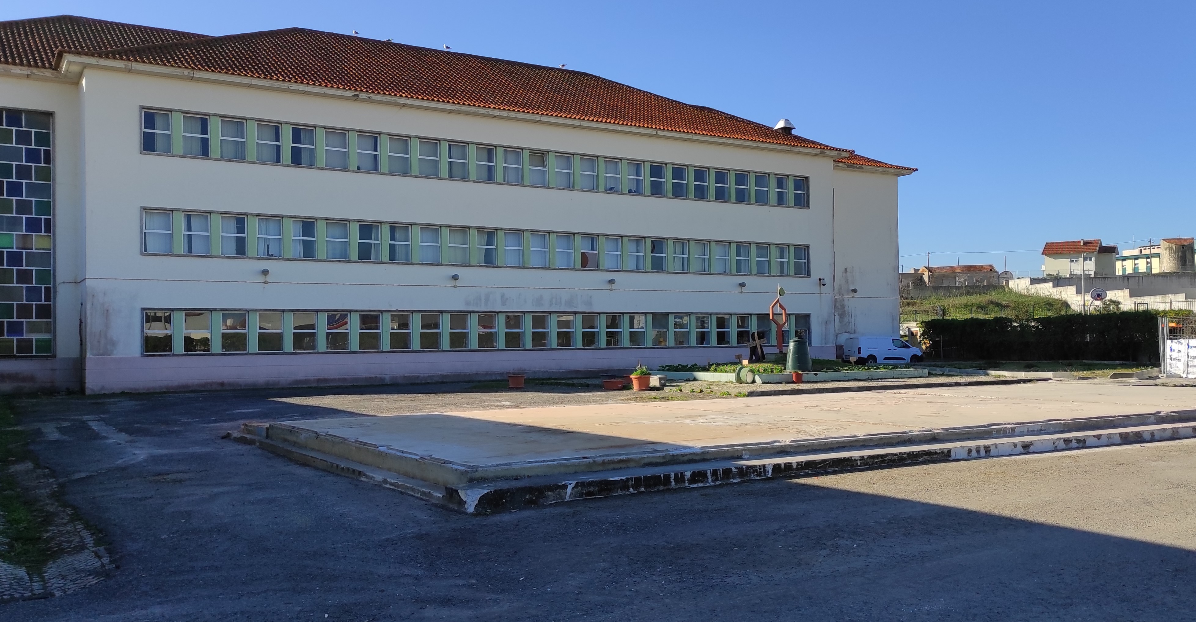 Uma horta bio Muito Especial - Horta desenvolvida pelos alunos e professores da Educação Especial, pegando-se em projeto iniciado por turma do 11.º ano, do ano letivo transato, no âmbito da Cidadania e Desenvolvimento.