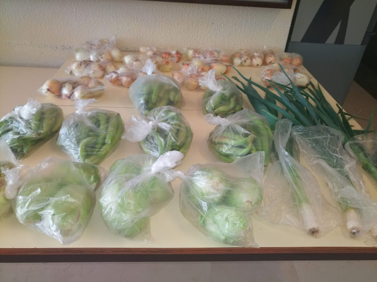 Produtos à venda na escola.