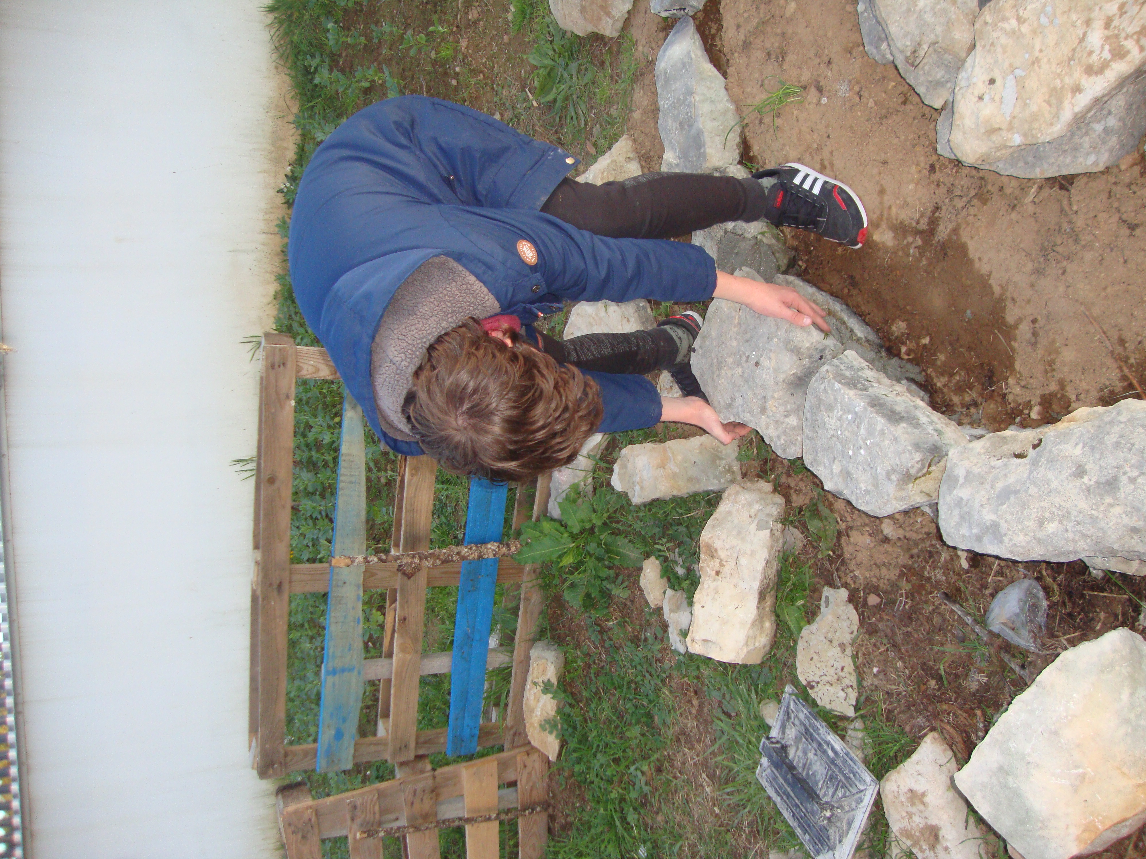 Construção da espiral das ervas aromáticas