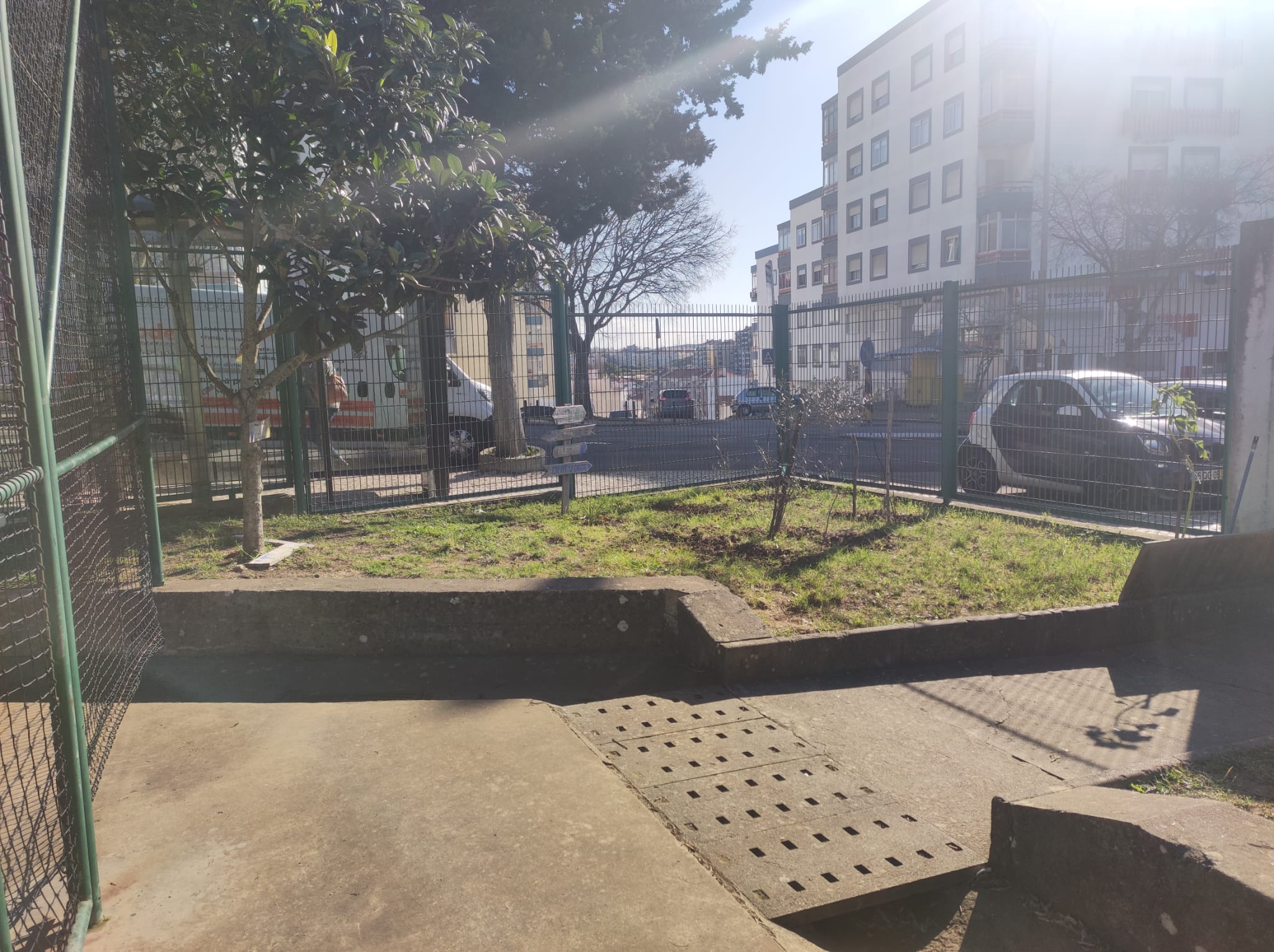 horta no início 1 - Sem estar o terreno cavado e sem vedação.