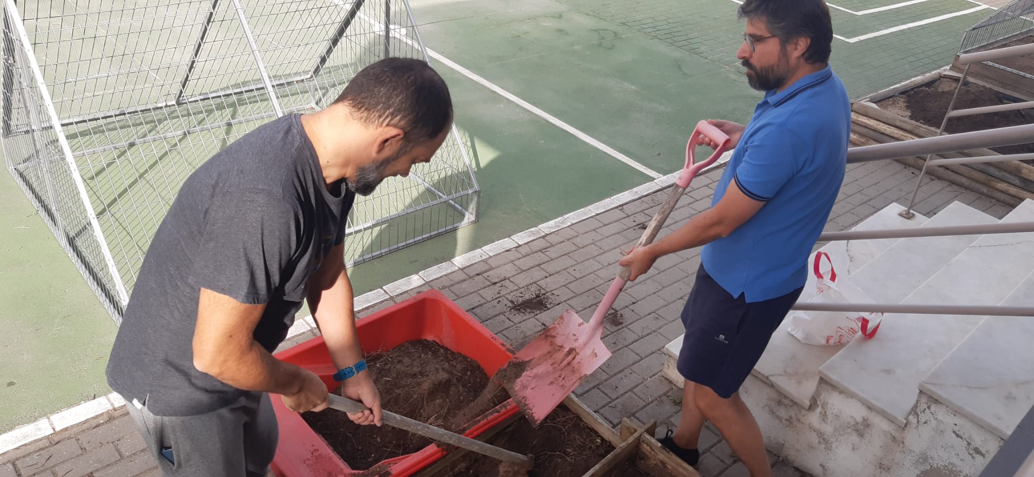 Manutenção do compostor.