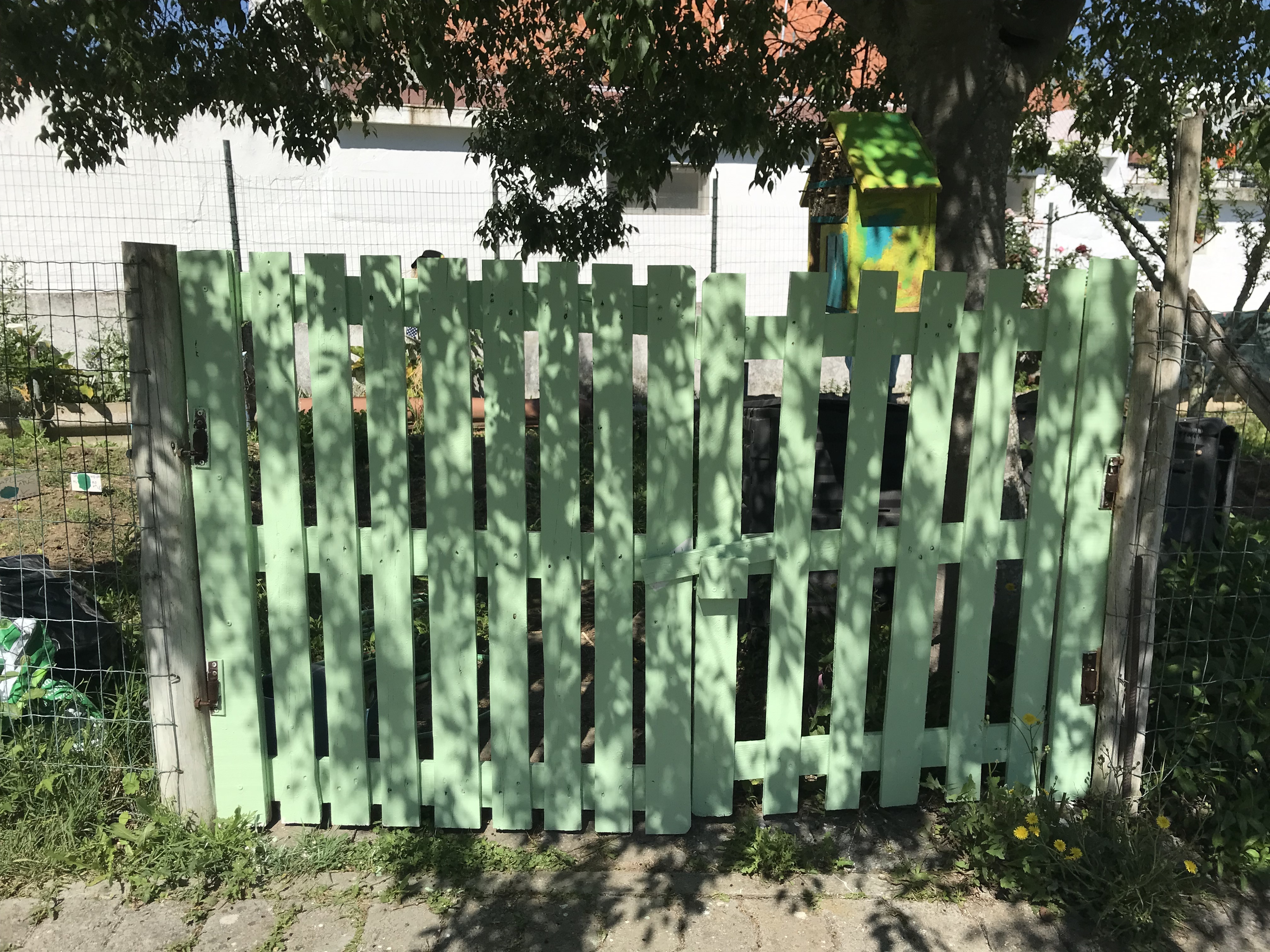 Pintura do portão finalizado
