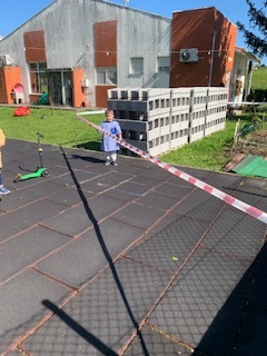 Durante praticamente o 2 o periodo todo, como uma parte do muro da escola estava em risco de queda, a câmara realizou obras e não se pode trabalhar a horta.
