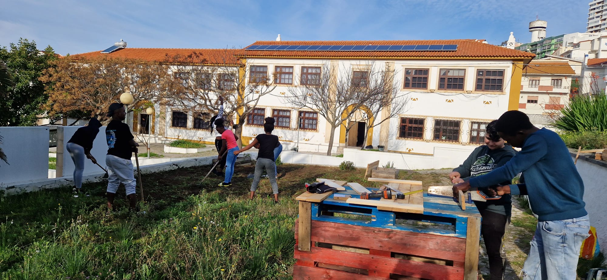 Construção dos vasos, amanhar da terra