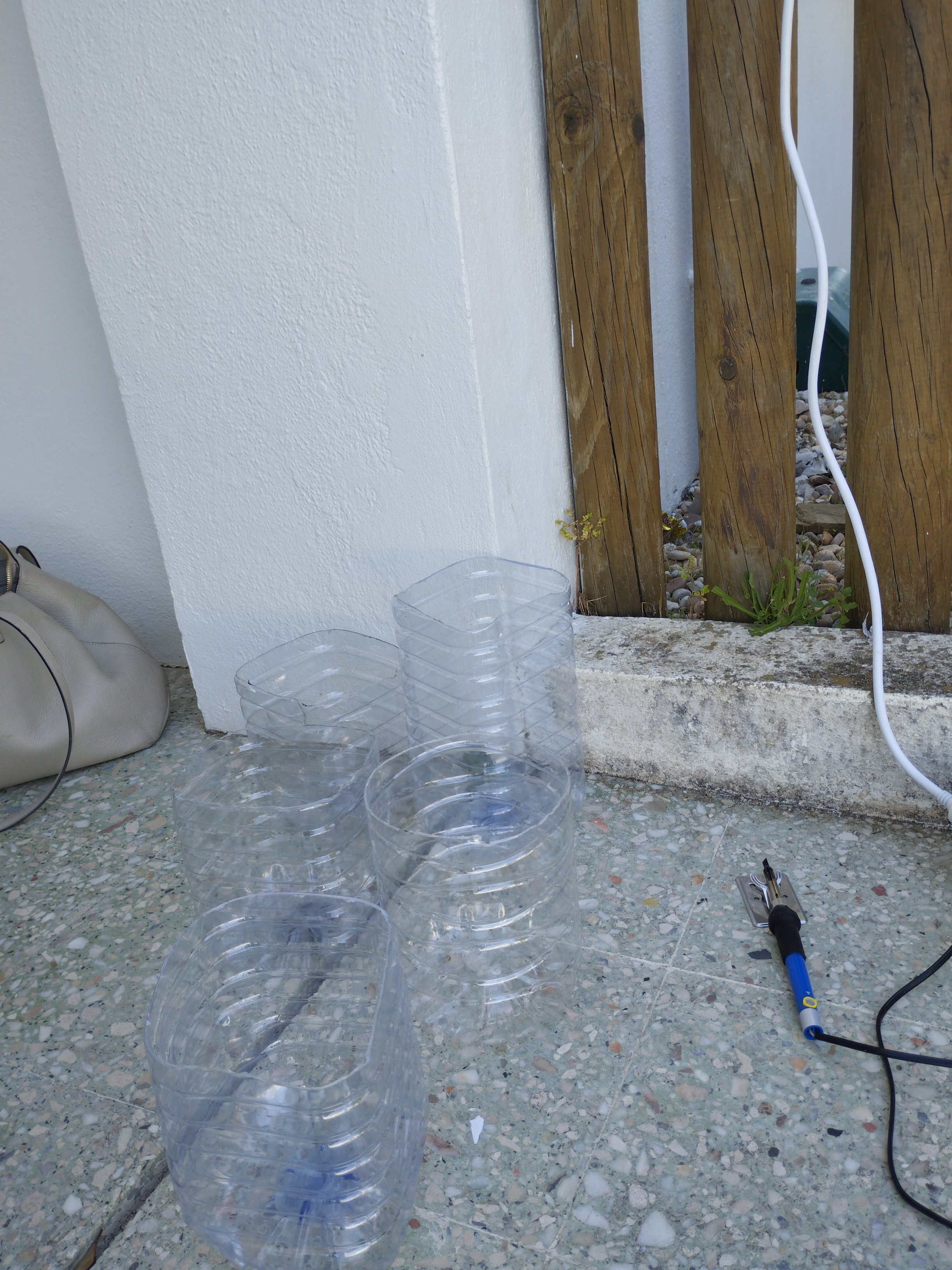 reciclar garrafões para plantar