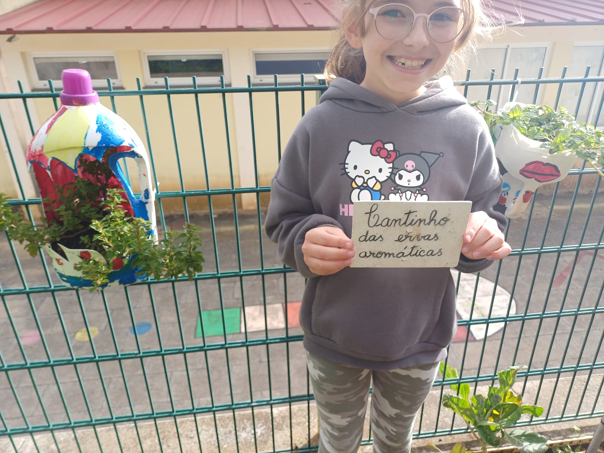 Espaço dedicado ao cantinho das ervas aromáticas