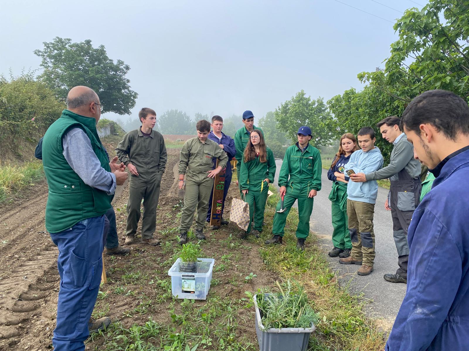 Apresentação dos conceitos da agricultura biológica e da importância da Biodiversidade