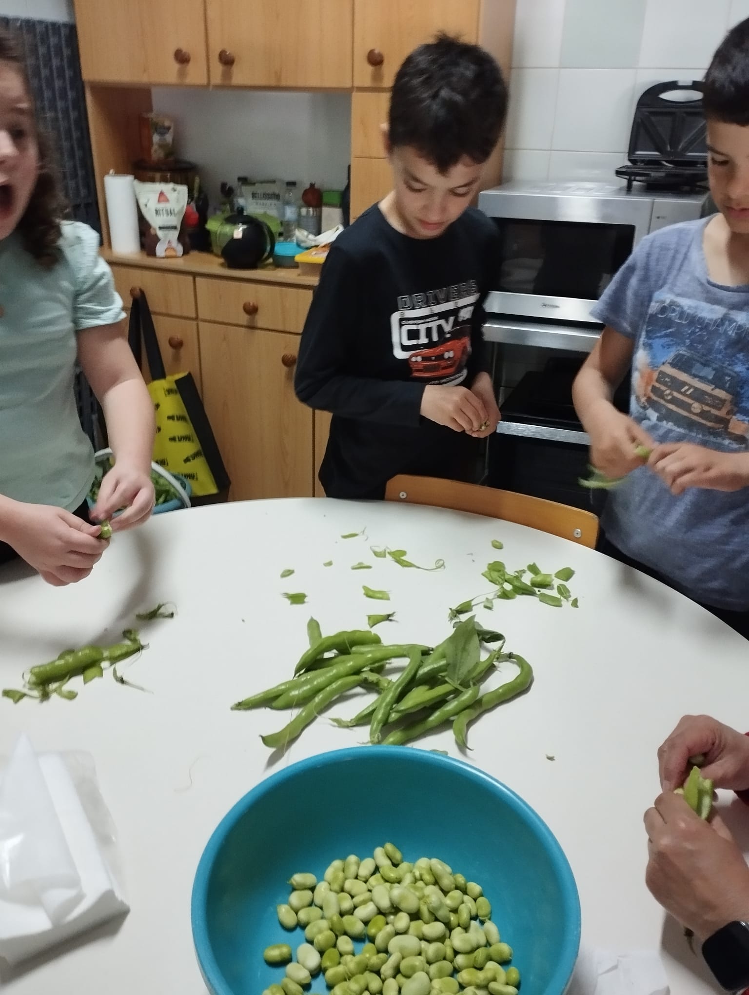 Descascar favas