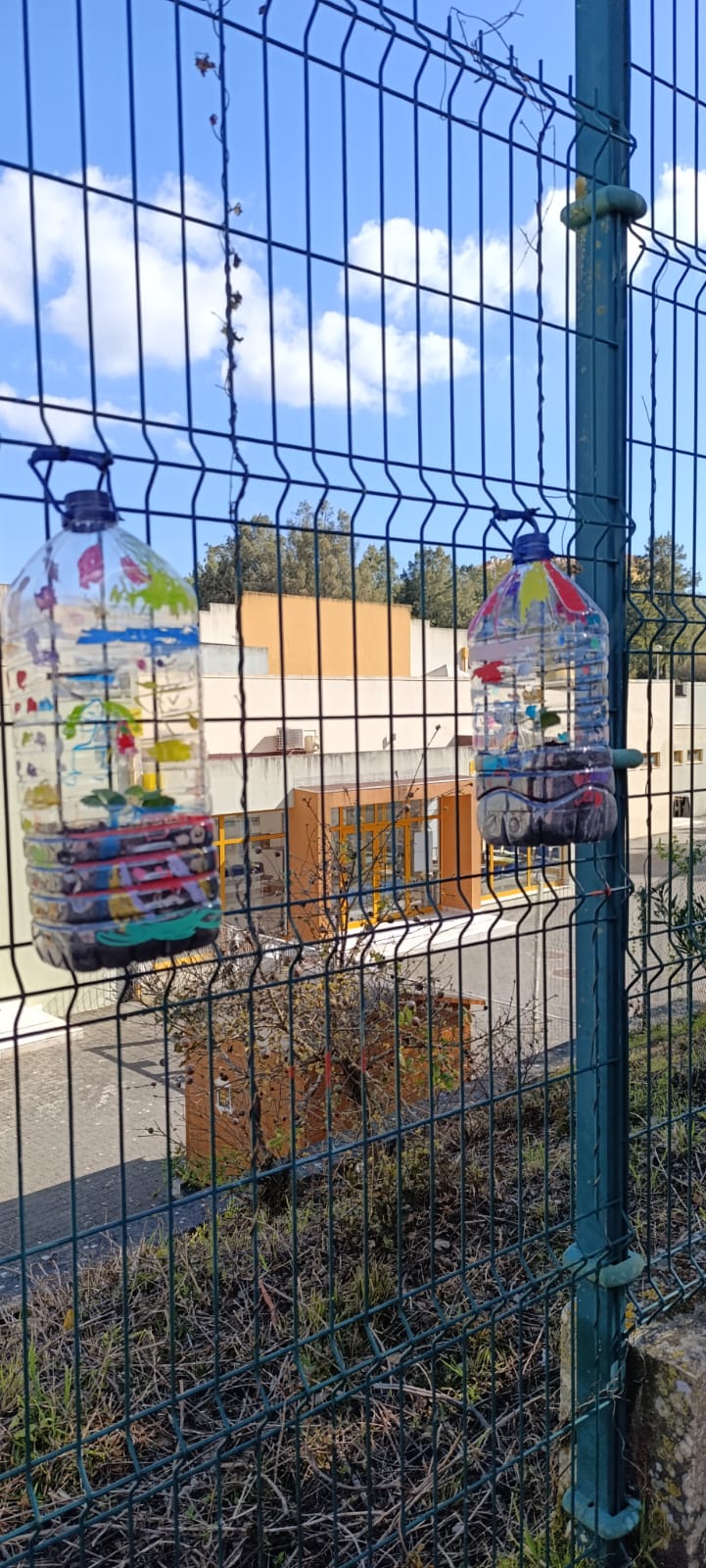 Que lindos ficaram os nossos canteiros!