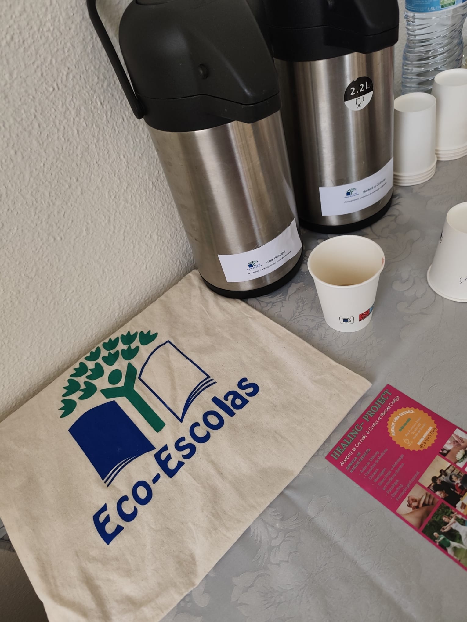 Da horta para a academia: colhemos as aromáticas que se transformam em infusões de pura saúde e bem-estar.