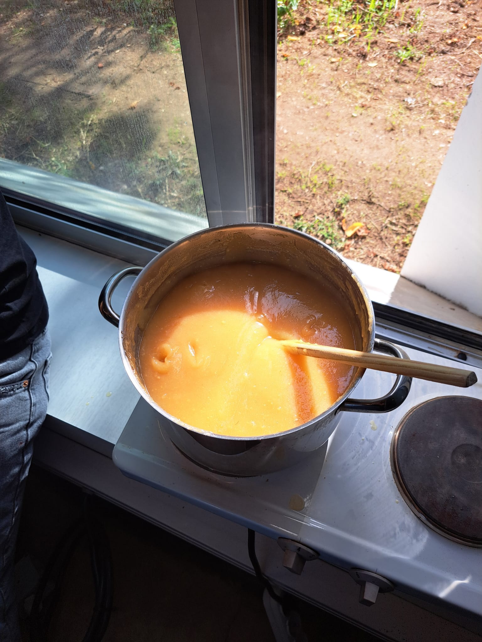 Confecção da marmelada