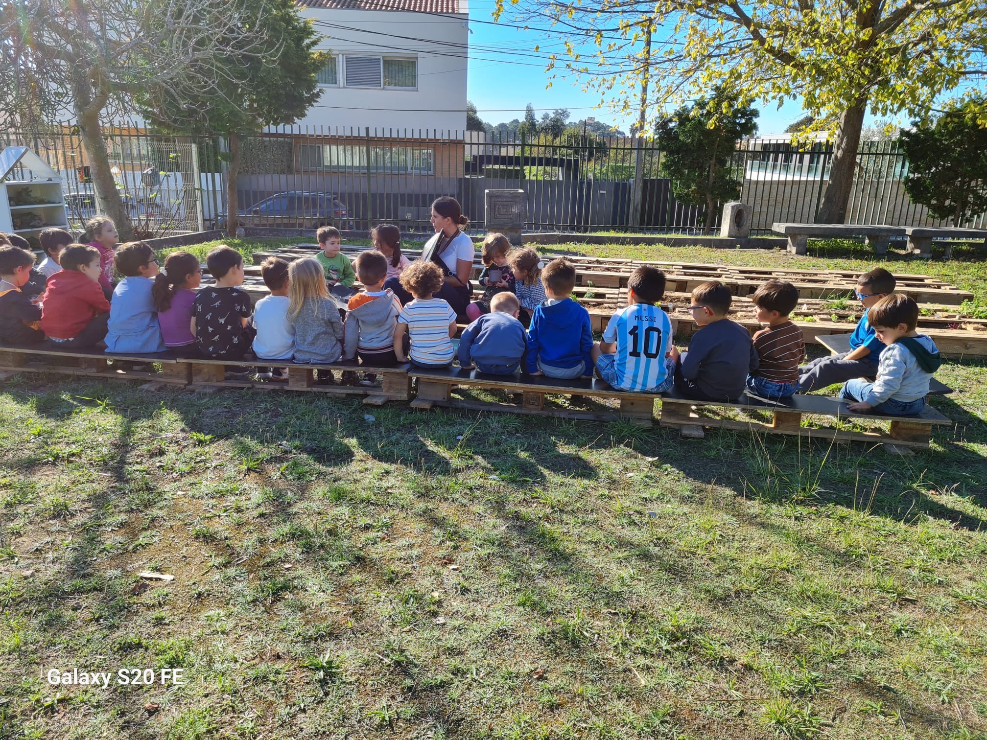 Discussão do plano da horta.
